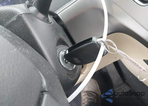 2017 Hyundai Sonata Se z USA, uszkodzony, nr VIN 5NPE24AF7HH556136